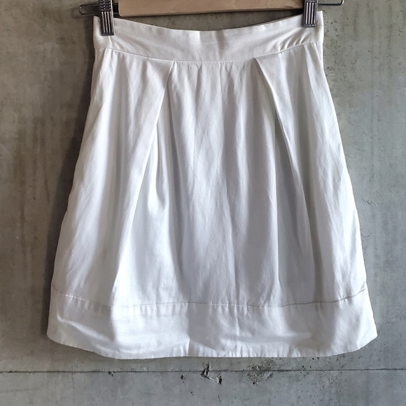 French Connection / White Mini Skirt / Size 0 - Picture 1 of 7